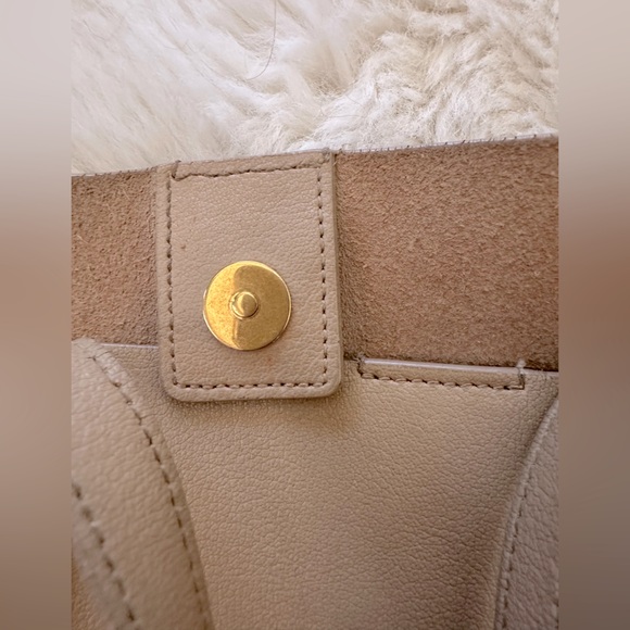 Authentic Saint Laurent East West Large Tote - Well Worn with Pouchette - Picture 13 of 14